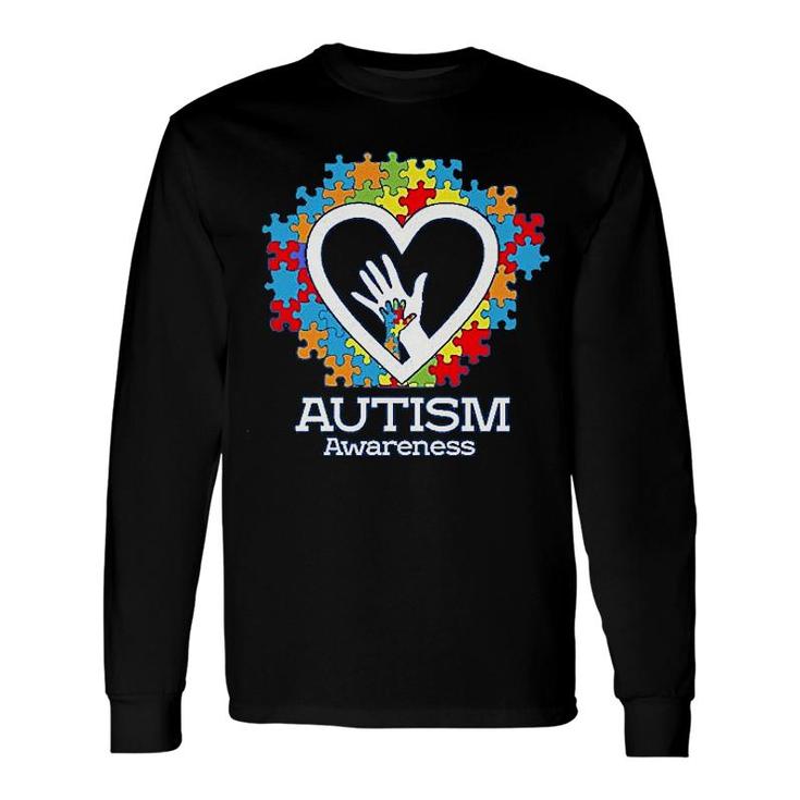 R Autism Awareness Hands In Heart Long Sleeve T-Shirt T-Shirt