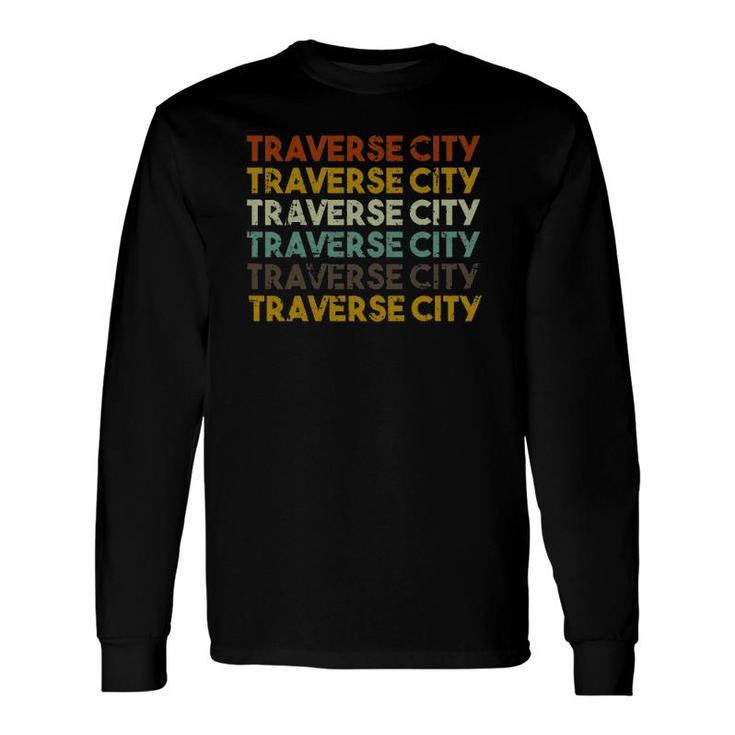 Traverse City Michigan Retro 80S Style Long Sleeve T-Shirt T-Shirt
