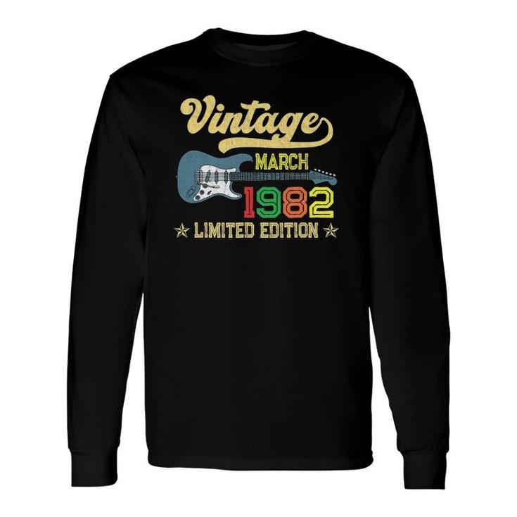 Vintage March 1982 Bday Guitar Lovers 40Th Birthday Long Sleeve T-Shirt T-Shirt