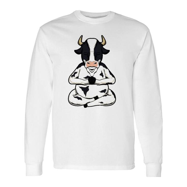 Cow Yoga Meditating Calf Yogi Bull Sitting Yoga Pose Namaste Long Sleeve T-Shirt T-Shirt