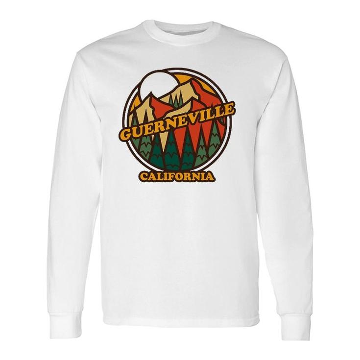 Vintage Guerneville, California Mountain Hiking Souvenir Pri Long Sleeve T-Shirt T-Shirt
