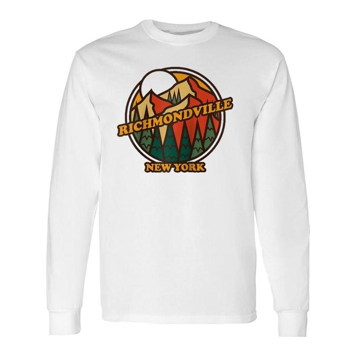 Vintage Richmondville New York Mountain Hiking Souvenir Long Sleeve T-Shirt T-Shirt