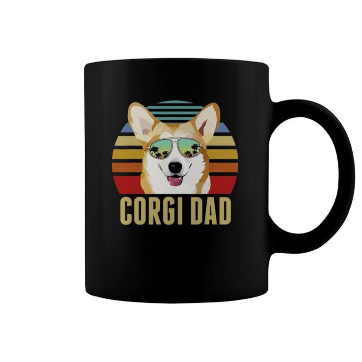 Corgi Dog Dad Vintage Retro Sunset Beach Vibe Fathers Day Coffee Mug