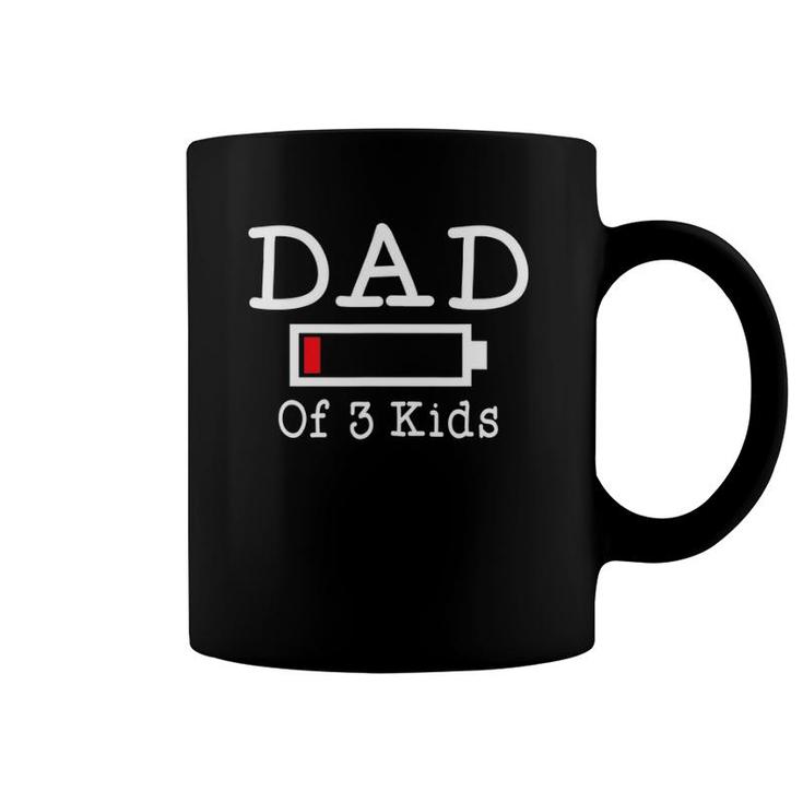 Mens Funny Dad Of 3 Kids Low Battery Busy Father Parenting Coffee Mug