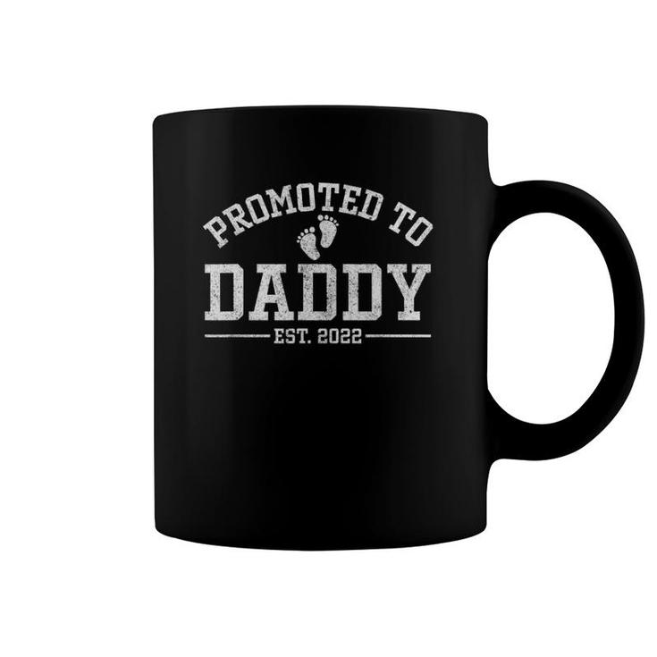 Mens Promoted To Daddy 2022 For New Dad First Time Dad Coffee Mug