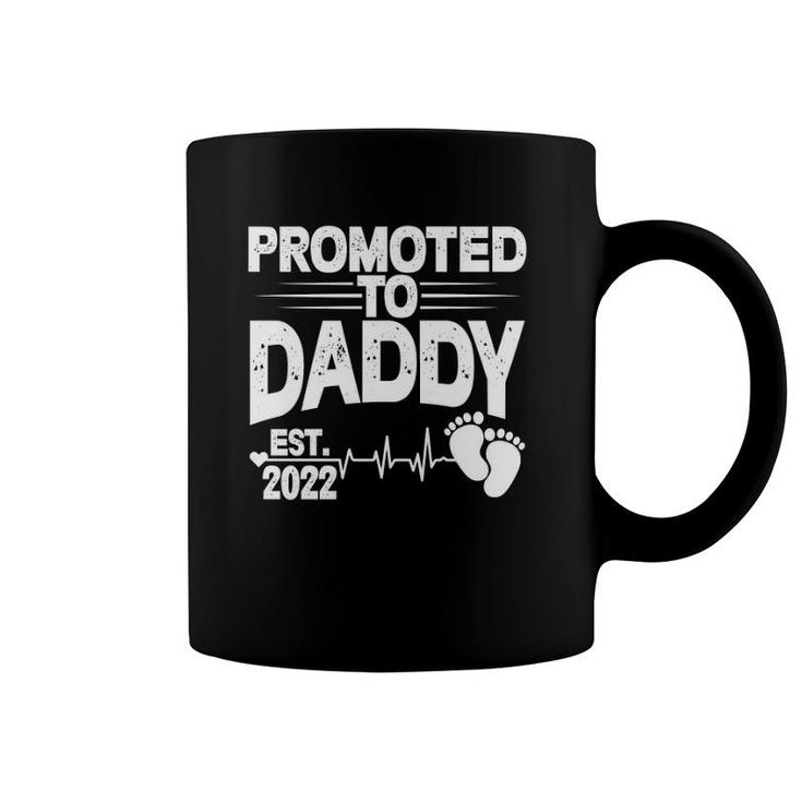 Promoted To Daddy 2022 First Time Father New Dad Father's Day Coffee Mug