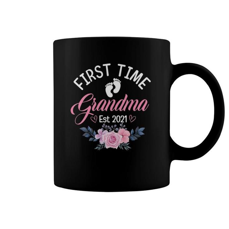 Womens Promoted To Grandma Est 2021 - First Time Grandma Floral V-Neck Coffee Mug