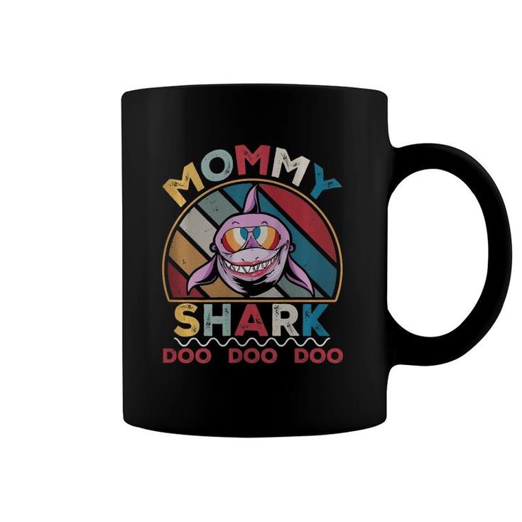 Womens Vintage Mommy Sharkgift For Womens Mama Mother Coffee Mug