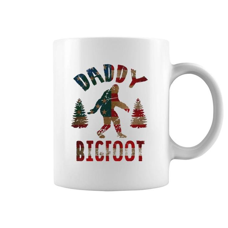 4Th Of July Father's Day Funny Dad Gift - Daddy Bigfoot Coffee Mug