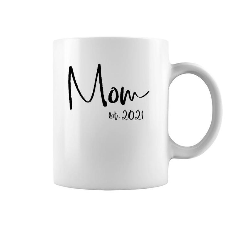 Mom Est 2021 New Mommy Announcement Mother's Day Graphic Coffee Mug