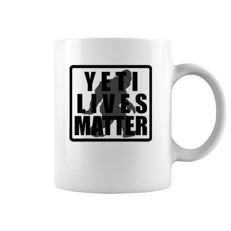 Yeti Lives Matter Men Women Gift Coffee Mug