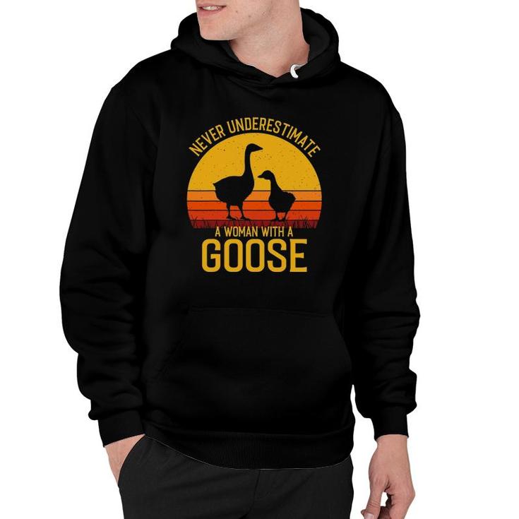 Mens Goose - Never Underestimate A Woman With A Goose Hoodie