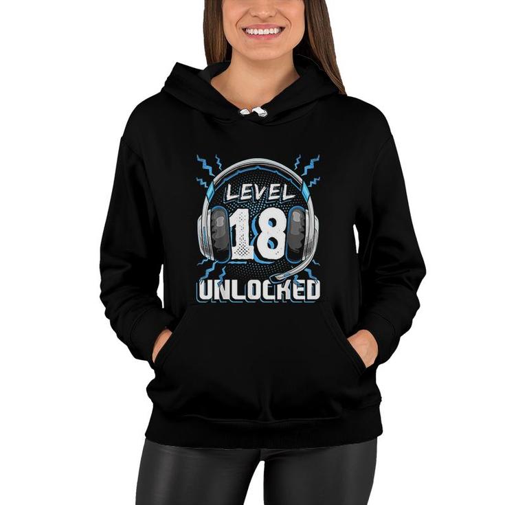 Level 18 Unlocked Video Game 18th Birthday PC Gaming Gift  Women Hoodie