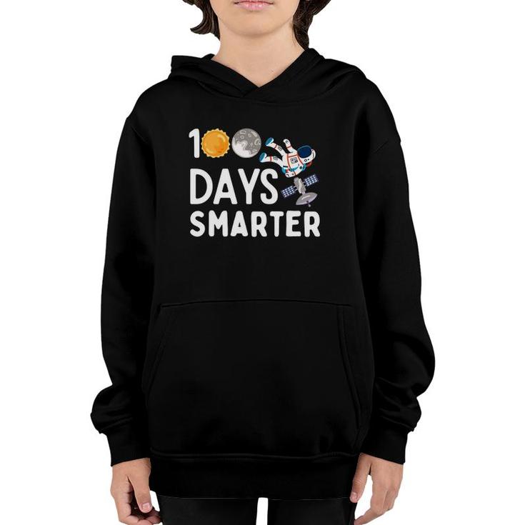 100 Days Smarter Happy 100Th Day Of School Moon Astronaut Youth Hoodie