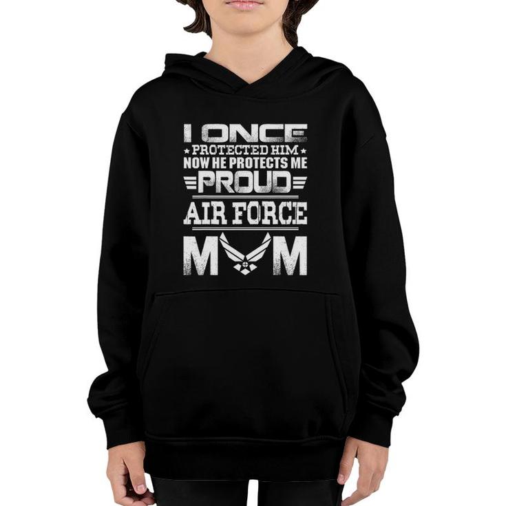 Air Force Momi Once Protected Him Now He Protects Me Youth Hoodie