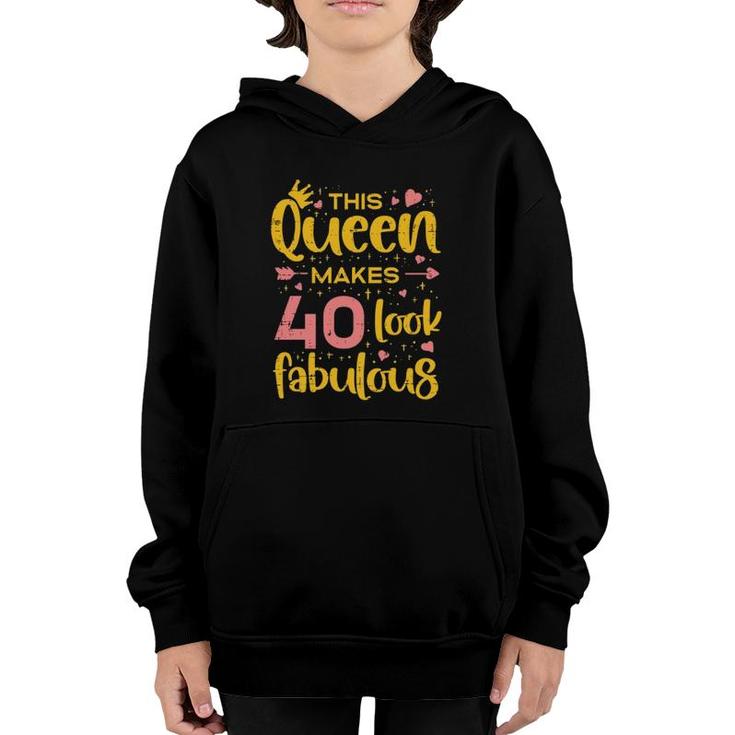 Queen Makes 40 Fabulous 1981 Happy 40Th Birthday Gift Women  Youth Hoodie