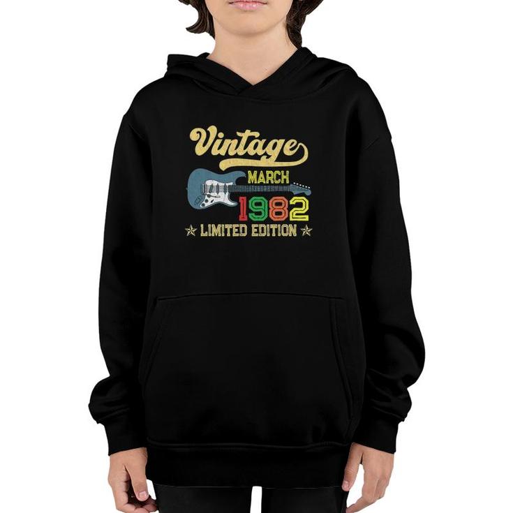 Vintage March 1982 Bday Gifts Guitar Lovers 40Th Birthday Youth Hoodie