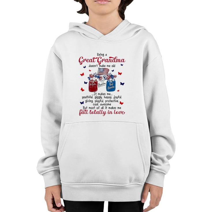 Being A Great Grandma Doesn't Make Me Old Mother's Day Youth Hoodie