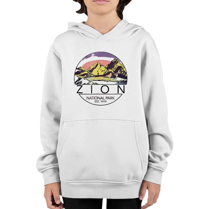 Retro Vintage Zion  National Parks Tee Youth Hoodie
