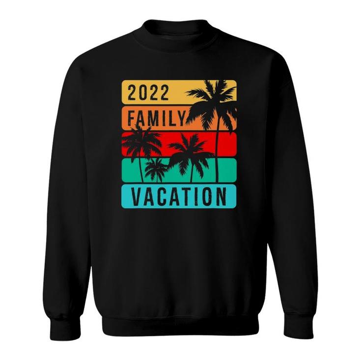 Family Vacation 2022 Beach Vintage Retro Sweatshirt