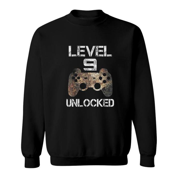 Level 9 Unlocked Boys 9th Birthday 9 Year Old Gamer Gift  Sweatshirt