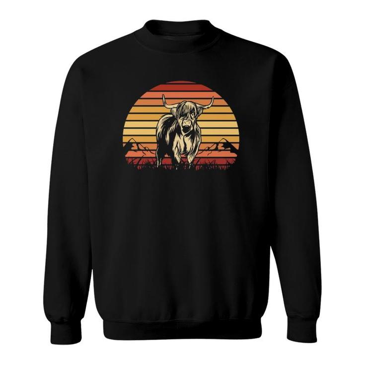 Scottish Highland Cow Spirit Animal Retro Gift  Sweatshirt