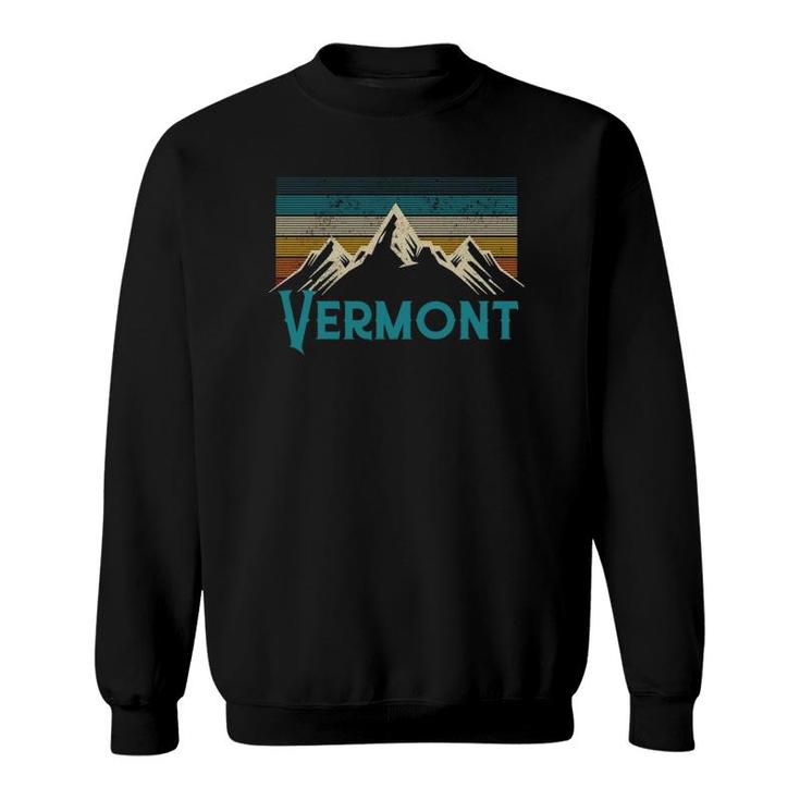 Vermont Vintage Mountains Retro Hiking Souvenir Gift  Sweatshirt
