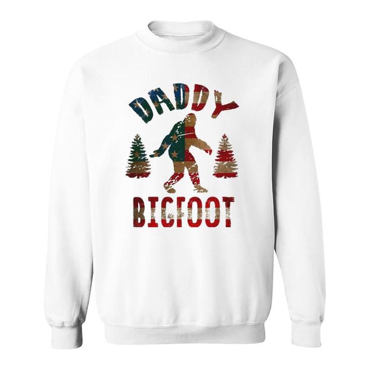 4Th Of July Father's Day Funny Dad Gift - Daddy Bigfoot Sweatshirt