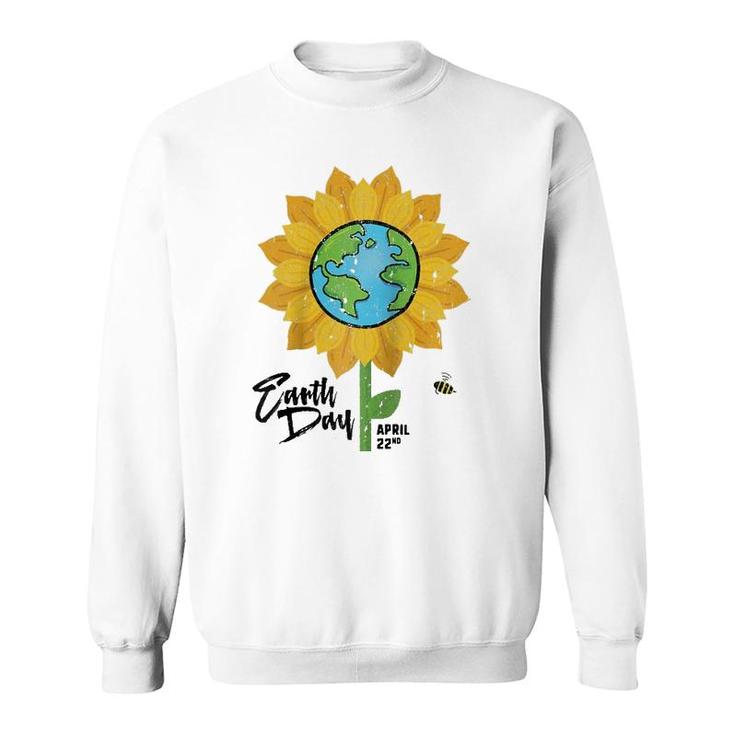 Earth Day April 22 Cute Sunflower Bumble Bee Raglan Baseball Tee Sweatshirt