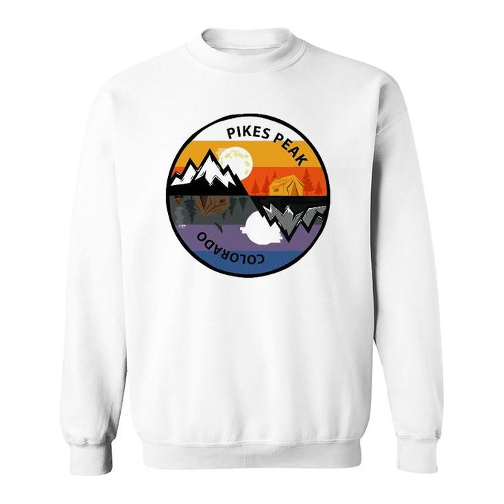 Retro Vintage Pikes Peak, Colorado Souvenir Camping Sweatshirt