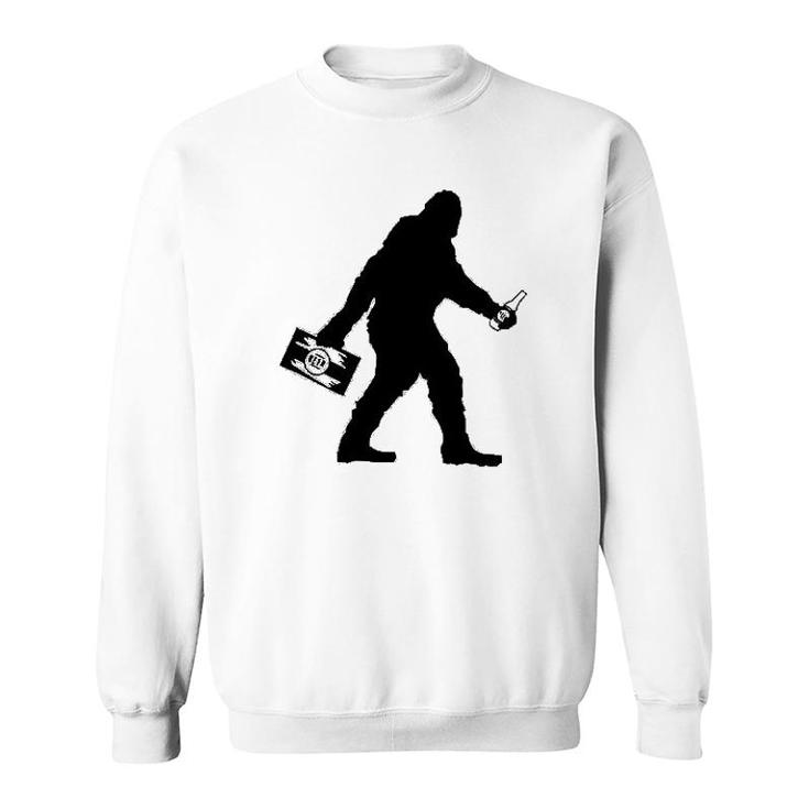 Sasquatch Bigfoot With Beer Funny Sweatshirt