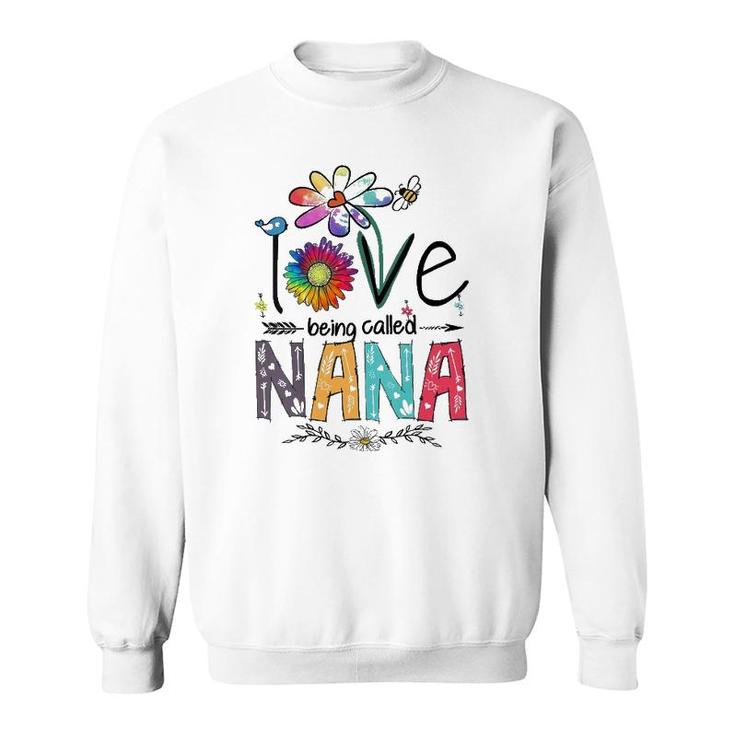 Womens I Love Being Called Nana Daisy Flower Cute Mother's Day V-Neck Sweatshirt
