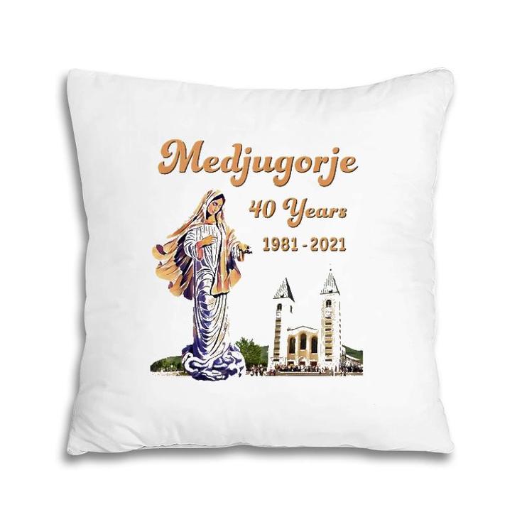 Medjugorje 40 Years Statue Of Our Lady Queen Of Peace Zip Pillow
