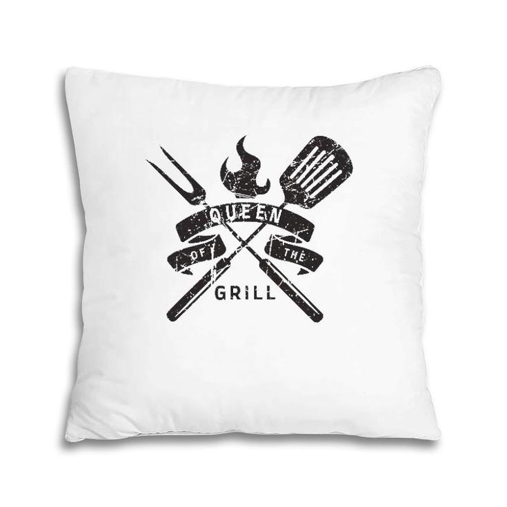 Womens Queen Of The Grill Grilling Master Quote Pillow