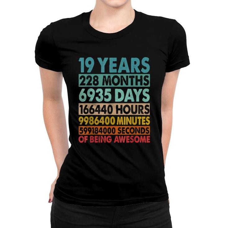 19 Years Old 19Th Birthday Vintage Retro  Women T-shirt