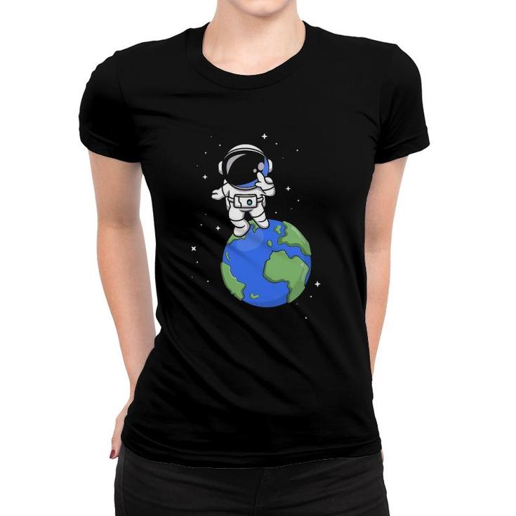 Earth Planet Space Scientist Universe Astronomy Astronaut Women T-shirt
