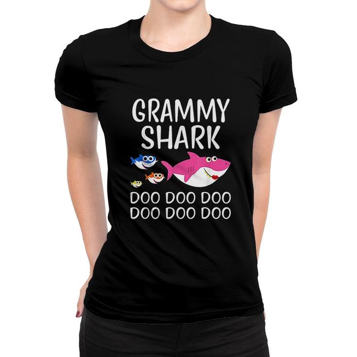 Grammy Shark  Doo Doo Funny Baby Mommy Women T-shirt