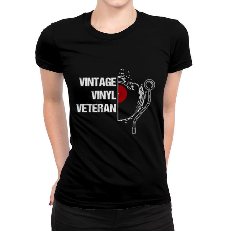 Great Vintage Vinyl Veteran Design Record Turntable Dj  Women T-shirt