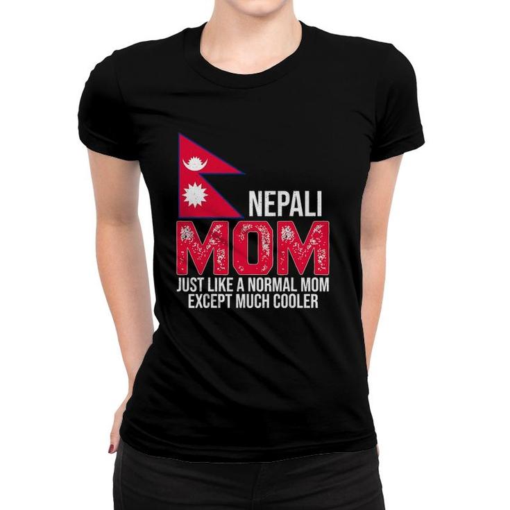 Vintage Nepali Mom Nepal Flag Design Mother's Day Women T-shirt