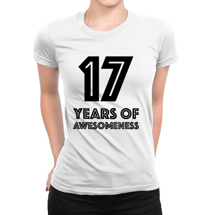 17Th Birthday  Gift Age 17 Seventeen Years Old Boy Girl Women T-shirt