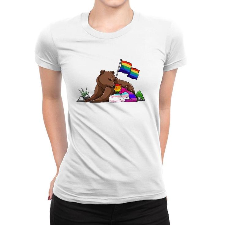 Bear Mom Free Hug Lgbt Gay Transgender Pride Accepting Women T-shirt