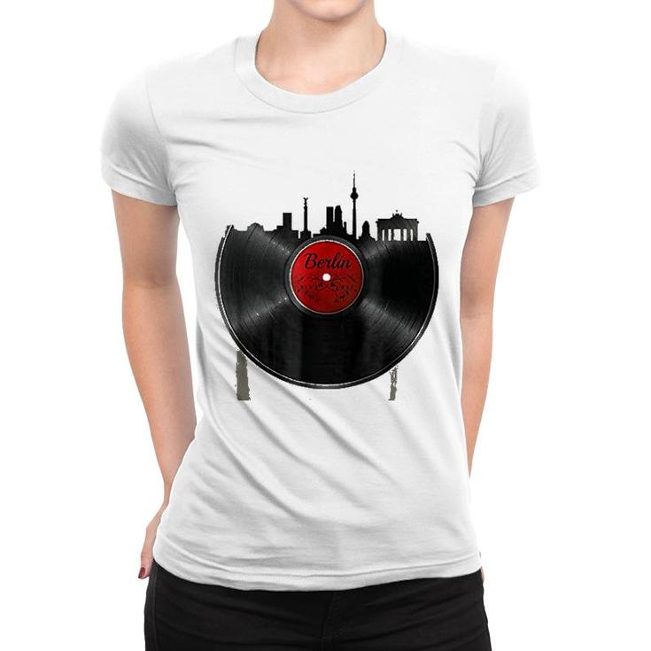 Berlin Vinyl Dj Techno Music Retro Old School Gift Women T-shirt