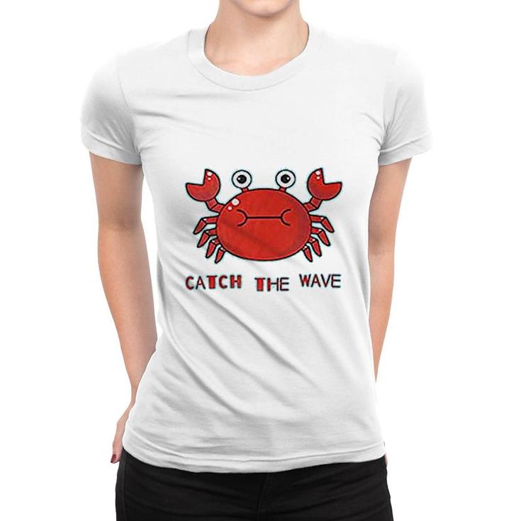 Catch The Wave Crab Women T-shirt