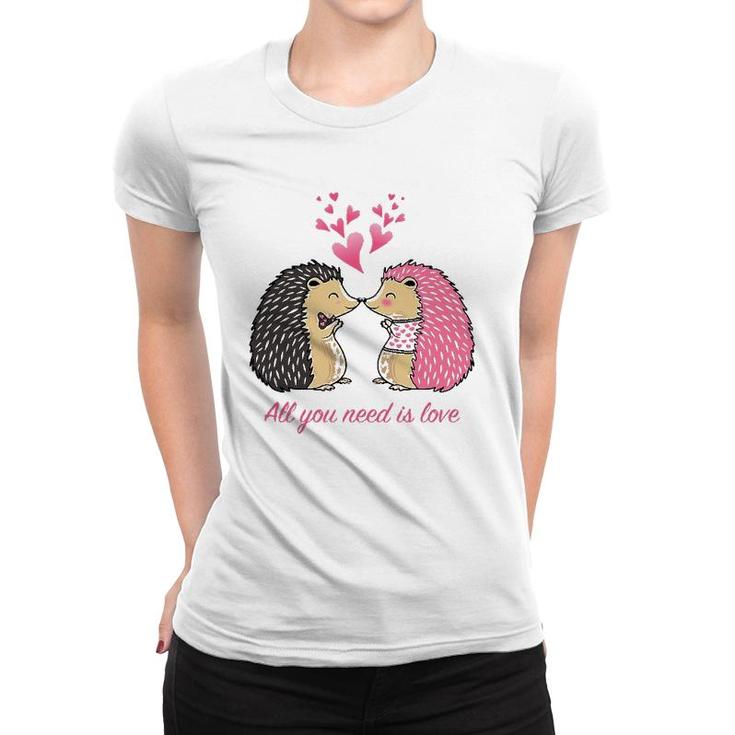 Cute Hedgehogs Kissing Valentine's Day Gift For Her Women T-shirt