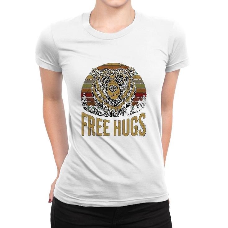 Free Hugs Bear Lovers Women T-shirt