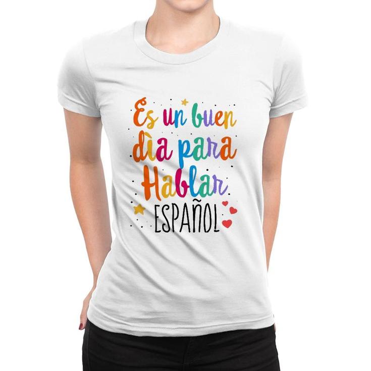 Maestra Cute Rainbow Regalos Para Bilingual Spanish Teacher Women T-shirt