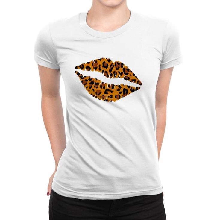 Womens Cheetah Print Kissing Lips  Leopard Pattern Kiss Gift Women T-shirt