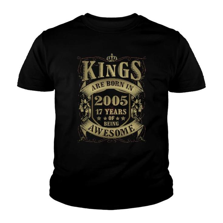 17Th Birthday Vintage Kings Born In 2005 17 Years Old  Youth T-shirt