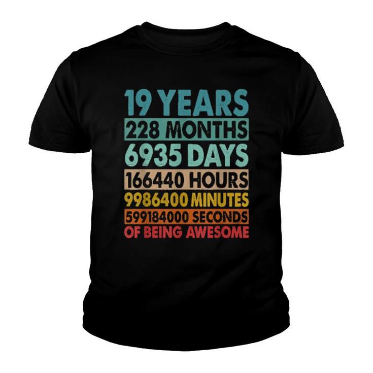 19 Years Old 19Th Birthday Vintage Retro  Youth T-shirt