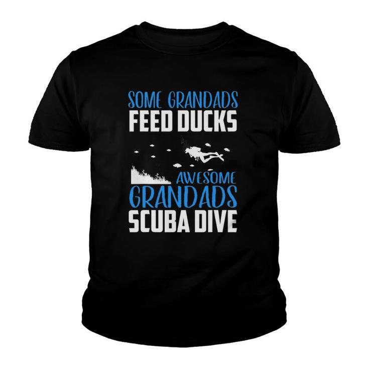 Awesome Grandads Scuba Dive Diving Grandpa Diver Funny Gift Youth T-shirt